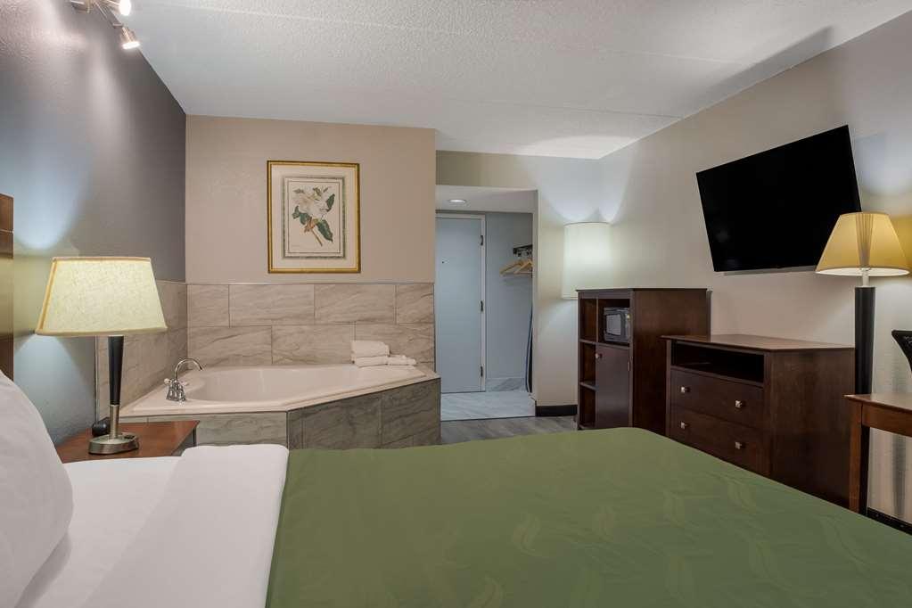 Quality Inn Toledo Quarto foto